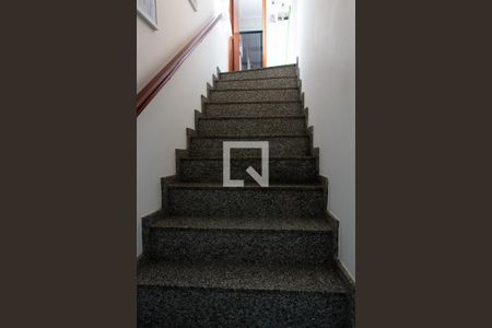 Casa à venda com 300m², 3 quartos e 4 vagasESCADAS ACESSOS