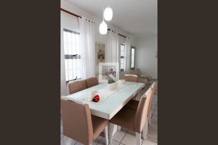 Casa à venda com 300m², 3 quartos e 4 vagasSALA DE JANTAR TÉRREO