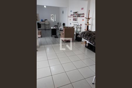 Casa à venda com 300m², 3 quartos e 4 vagasQUARTO/SALA EDÍCULA