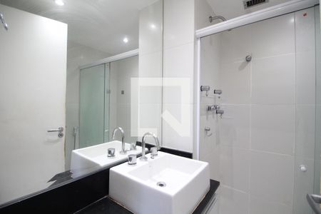 Apartamento à venda com 140m², 2 quartos e 1 vagaQuarto 2 - Banheiro da Suíte