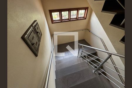 Apartamento à venda com 685m², 6 quartos e 3 vagasEscada