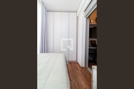 Apartamento à venda com 106m², 2 quartos e 2 vagasSuíte 2