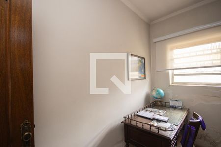 Casa à venda com 200m², 5 quartos e 3 vagas Casa à venda com 200m², 5 quartos e 3 vagasQuarto 4