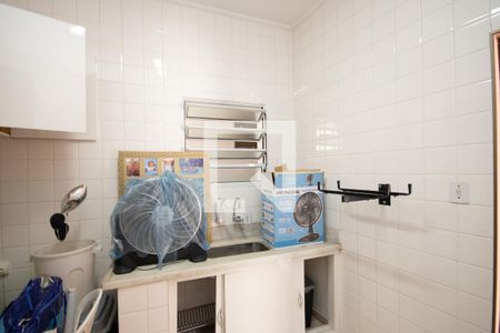 Casa à venda com 200m², 5 quartos e 3 vagas Casa à venda com 200m², 5 quartos e 3 vagasCozinha Edícula