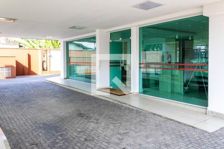 Apartamento para alugar com 35m², 1 quarto e 1 vagaFachada e portaria