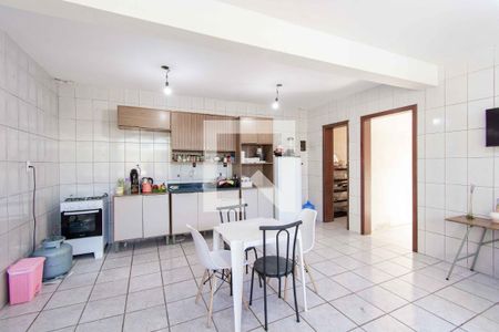 Casa à venda com 400m², 5 quartos e 3 vagas Casa à venda com 400m², 5 quartos e 3 vagascozinha