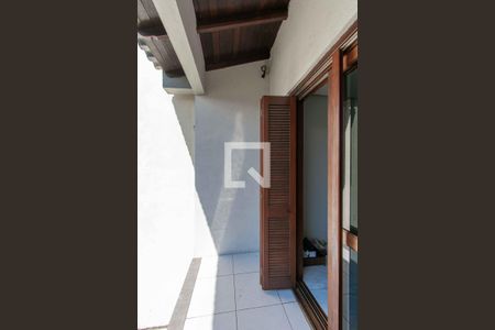 Casa à venda com 400m², 5 quartos e 3 vagas Casa à venda com 400m², 5 quartos e 3 vagasVaranda Quarto 2