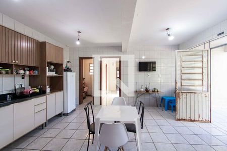 Casa à venda com 400m², 5 quartos e 3 vagas Casa à venda com 400m², 5 quartos e 3 vagascozinha