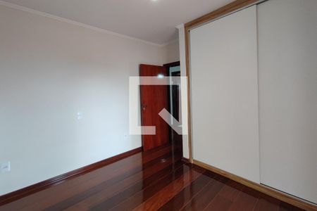 Casa à venda com 283m², 4 quartos e 2 vagasQuarto 4