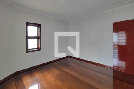 Casa à venda com 283m², 4 quartos e 2 vagasQuarto 2