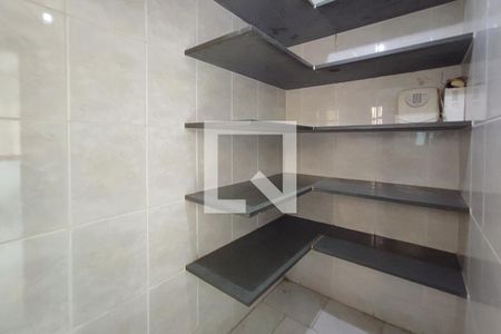 Casa à venda com 283m², 4 quartos e 2 vagasDespensa