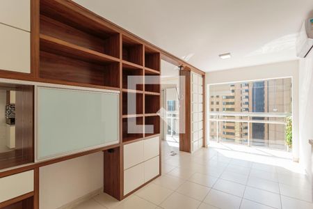 Sala de apartamento para alugar com 1 quarto, 47m² em Indianópolis, São Paulo