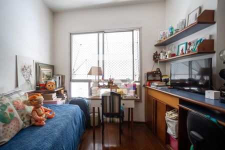 Apartamento à venda com 139m², 3 quartos e 2 vagasQuarto 2