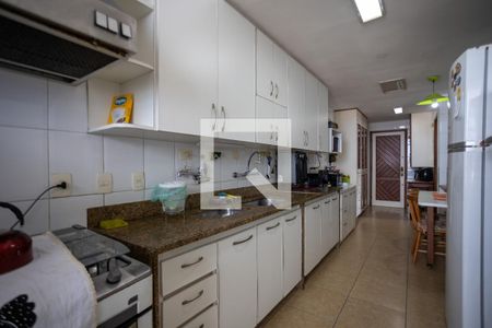 Apartamento à venda com 139m², 3 quartos e 2 vagasCozinha