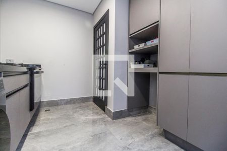 Casa de condomínio à venda com 380m², 3 quartos e 4 vagas Casa de condomínio à venda com 380m², 3 quartos e 4 vagasÁrea de Serviço