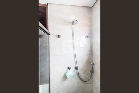 Casa de condomínio à venda com 380m², 3 quartos e 4 vagas Casa de condomínio à venda com 380m², 3 quartos e 4 vagasBanheiro da Suíte 1