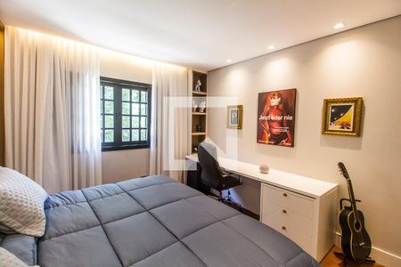 Casa de condomínio à venda com 380m², 3 quartos e 4 vagas Casa de condomínio à venda com 380m², 3 quartos e 4 vagasSuíte 3