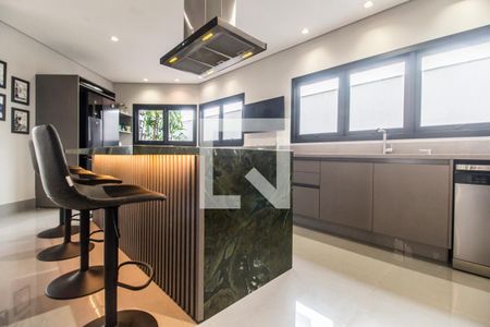 Casa de condomínio à venda com 380m², 3 quartos e 4 vagas Casa de condomínio à venda com 380m², 3 quartos e 4 vagasCozinha