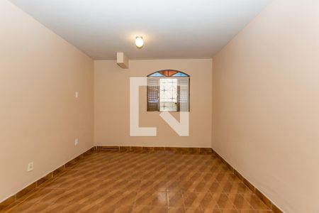 Casa para alugar com 656m², 3 quartos e 3 vagas Casa para alugar com 656m², 3 quartos e 3 vagasSala 2