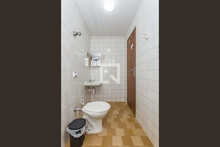 Casa para alugar com 656m², 3 quartos e 3 vagas Casa para alugar com 656m², 3 quartos e 3 vagasBanheiro Social