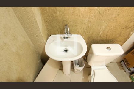 Casa à venda com 88m², 2 quartos e 1 vagaBanheiro 2