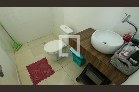 Casa à venda com 88m², 2 quartos e 1 vagaBanheiro 1