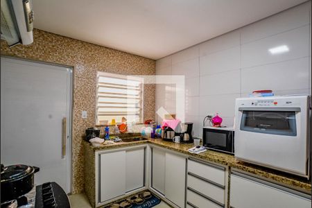 Casa à venda com 112m², 2 quartos e 2 vagasCozinha