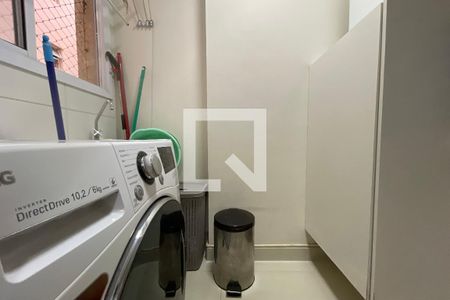 Apartamento à venda com 64m², 2 quartos e 1 vagaÁrea de Serviço