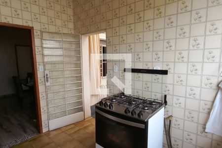 Casa à venda com 192m², 3 quartos e 5 vagas