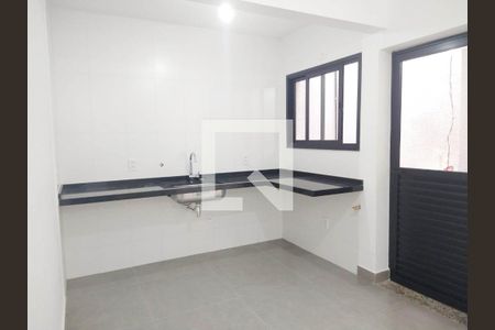 Casa à venda com 95m², 2 quartos e 1 vaga