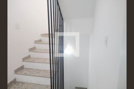 Casa de condomínio à venda com 95m², 2 quartos e 1 vaga