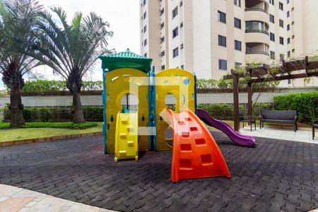 Apartamento à venda com 156m², 3 quartos e 3 vagasPlayground