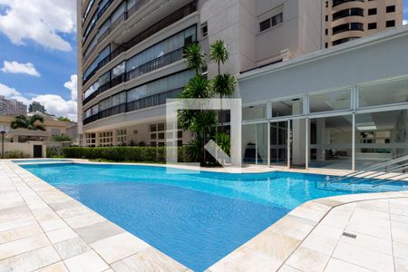 Apartamento à venda com 156m², 3 quartos e 3 vagasPiscina