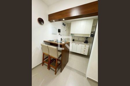 Apartamento à venda com 77m², 3 quartos e sem vaga