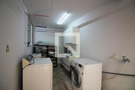 Casa à venda com 165m², 3 quartos e 2 vagasÁrea de Serviço