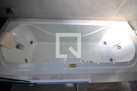 Casa à venda com 165m², 3 quartos e 2 vagasBanheiro Social