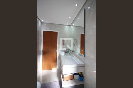 Casa à venda com 165m², 3 quartos e 2 vagasBanheiro Social