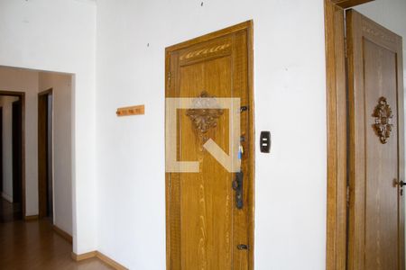 Apartamento à venda com 243m², 3 quartos e 2 vagasEntrada