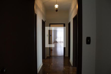 Apartamento à venda com 243m², 3 quartos e 2 vagasCorredor