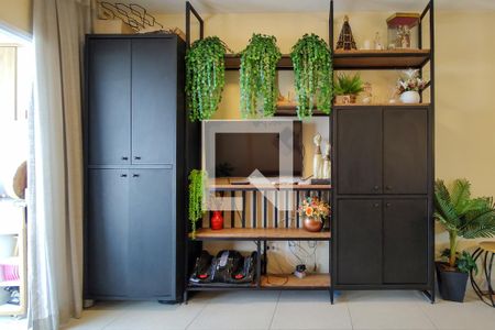 Apartamento para alugar com 72m², 2 quartos e 2 vagasSala