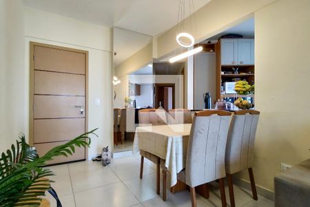 Apartamento para alugar com 72m², 2 quartos e 2 vagasSala
