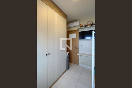 Apartamento para alugar com 72m², 2 quartos e 2 vagasQuarto