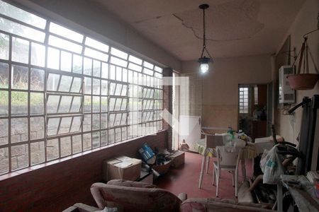 Casa à venda com 260m², 3 quartos e 1 vagaÁrea de Serviço