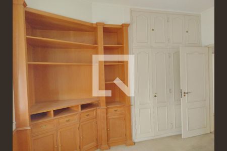 Apartamento à venda com 243m², 3 quartos e 2 vagasQuarto 3