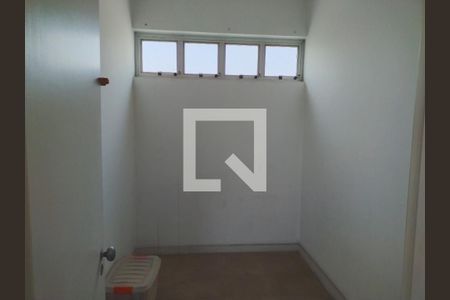 Apartamento à venda com 243m², 3 quartos e 2 vagasBanheiro da Área de Serviço