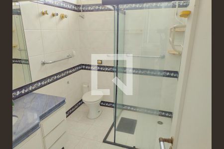 Apartamento à venda com 243m², 3 quartos e 2 vagasBanheiro do Quarto 4