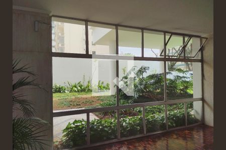 Apartamento à venda com 243m², 3 quartos e 2 vagasÁrea comum