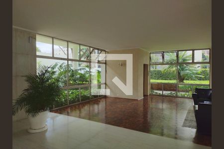 Apartamento à venda com 243m², 3 quartos e 2 vagasÁrea comum