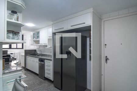 Apartamento à venda com 145m², 4 quartos e 2 vagas
