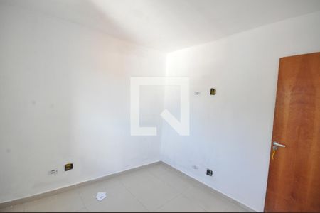 Quarto 1 de apartamento para alugar com 2 quartos, 44m² em Parque Edu Chaves, São Paulo